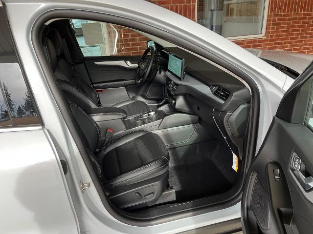 2026 Ford Escape Platinum AWD