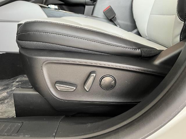 2026 Ford Escape Platinum AWD