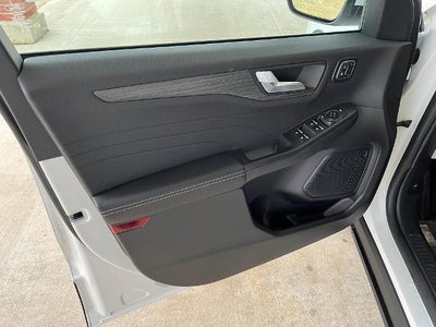 2026 Ford Escape Platinum AWD