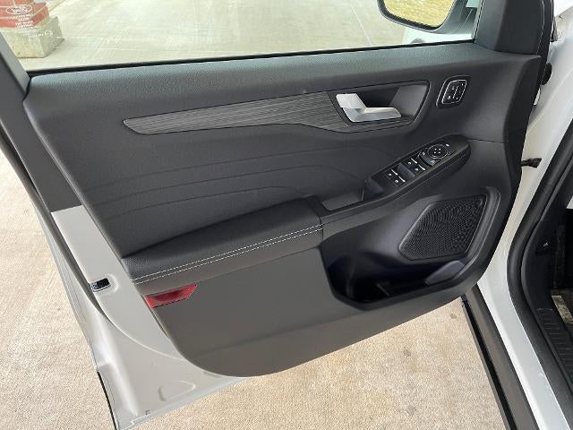 2026 Ford Escape Platinum AWD