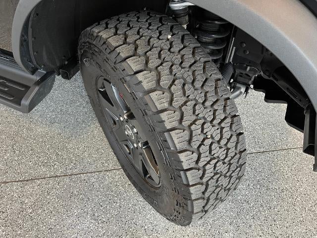 2025 Ford Bronco Outer Banks 4 Door 4x4