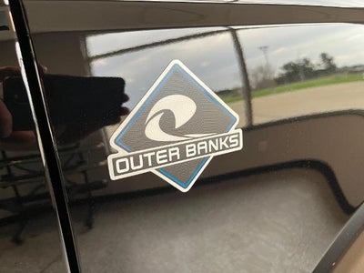 2025 Ford Bronco Outer Banks 4 Door 4x4