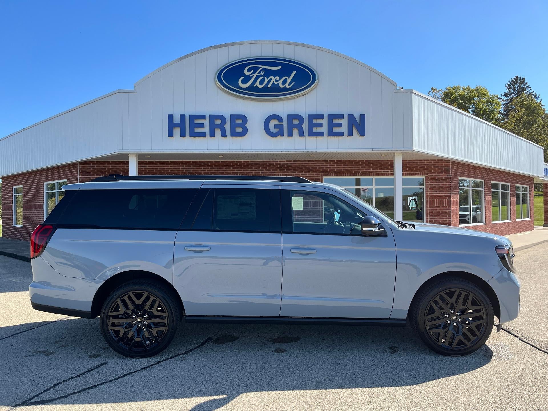 2027 Ford Expedition Max Platinum 4x4