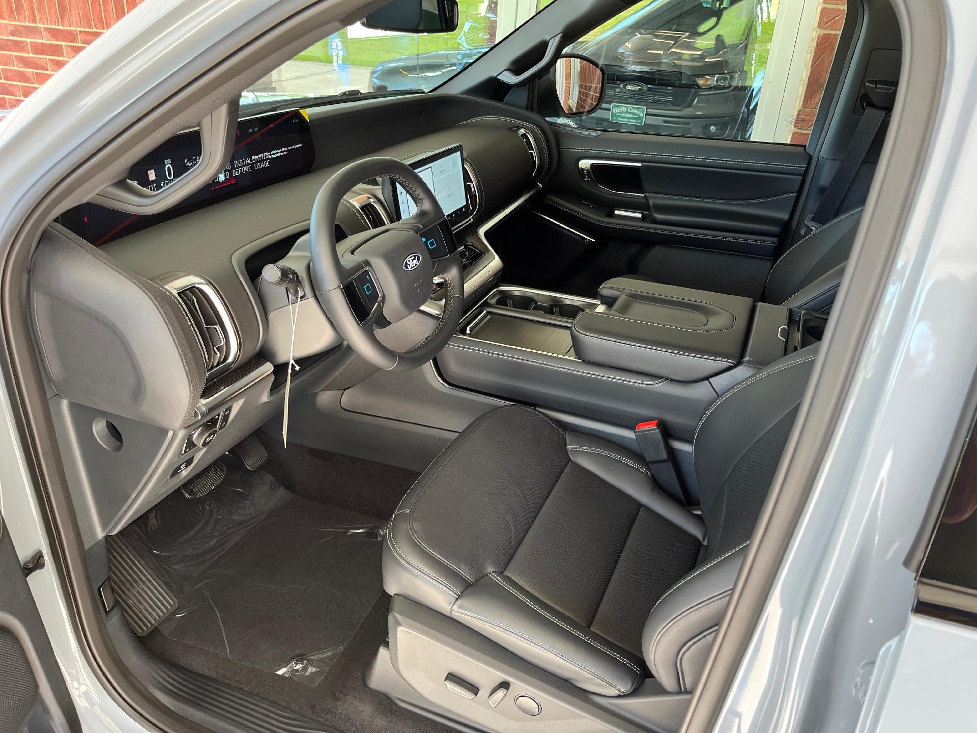 2027 Ford Expedition Max Platinum 4x4