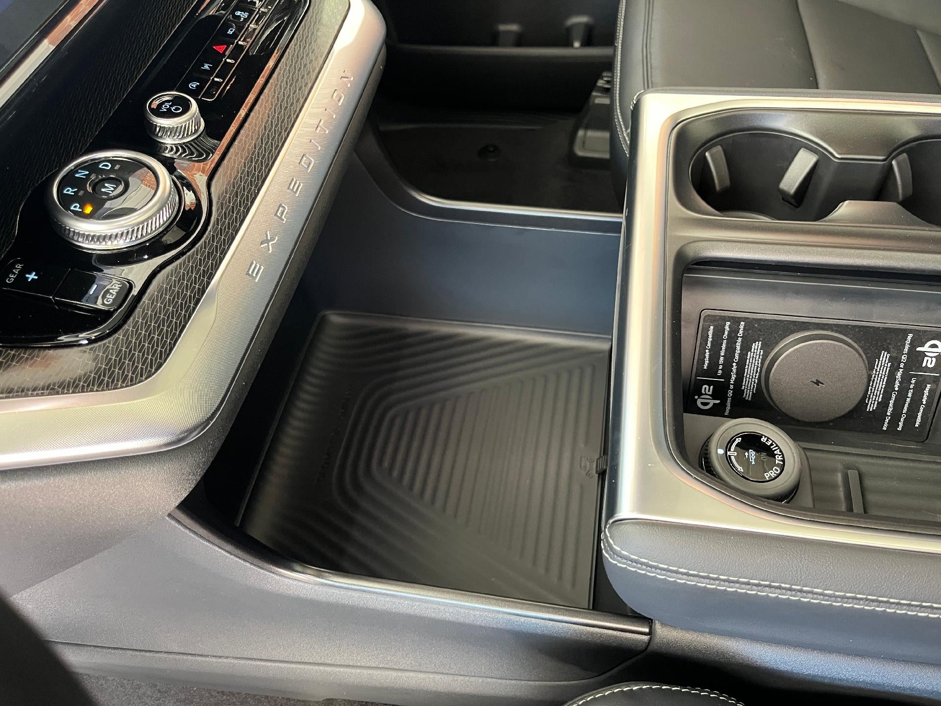 2027 Ford Expedition Max Platinum 4x4