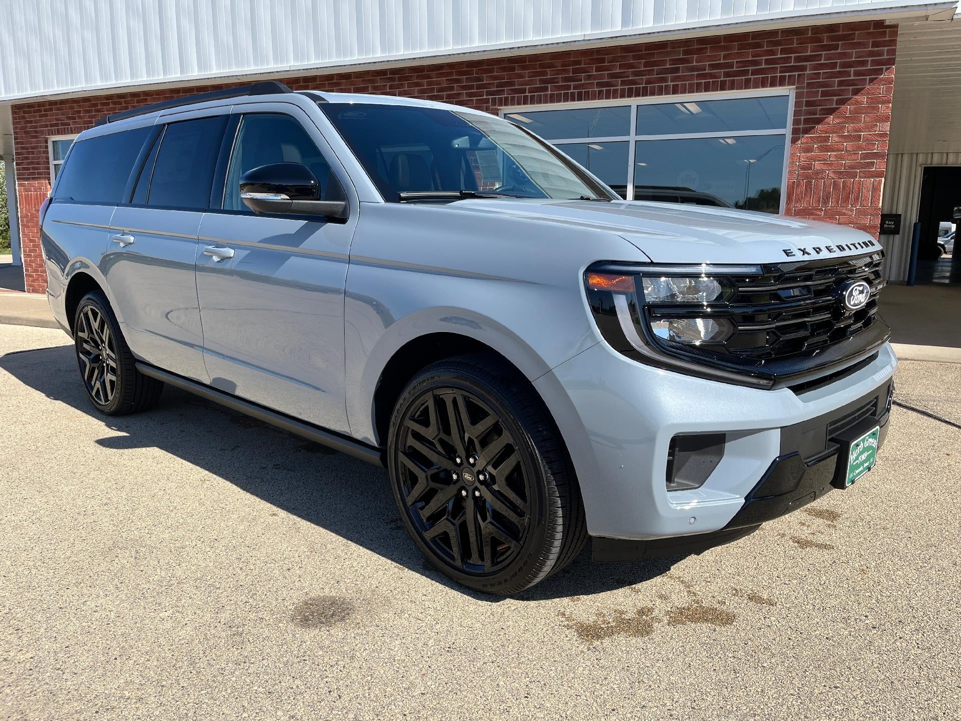 2027 Ford Expedition Max Platinum 4x4