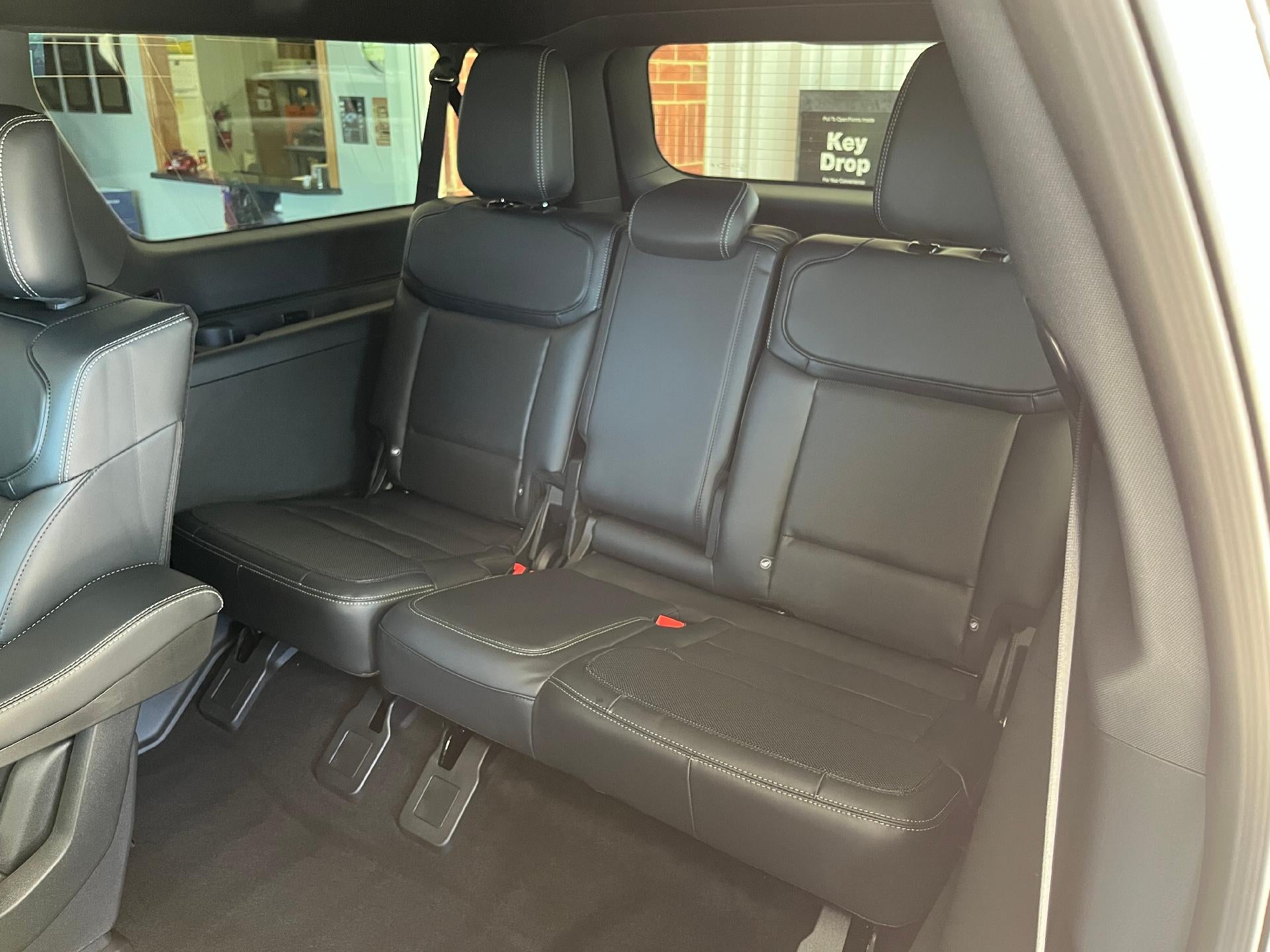 2027 Ford Expedition Max Platinum 4x4