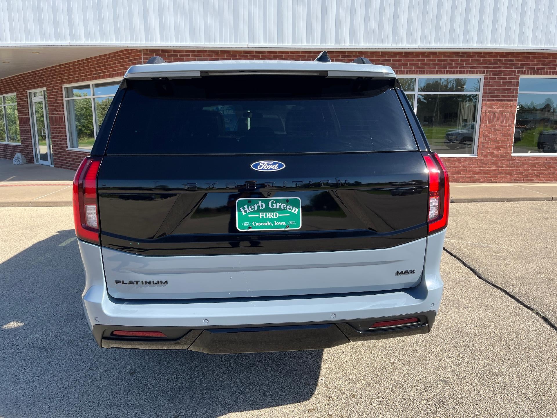 2027 Ford Expedition Max Platinum 4x4