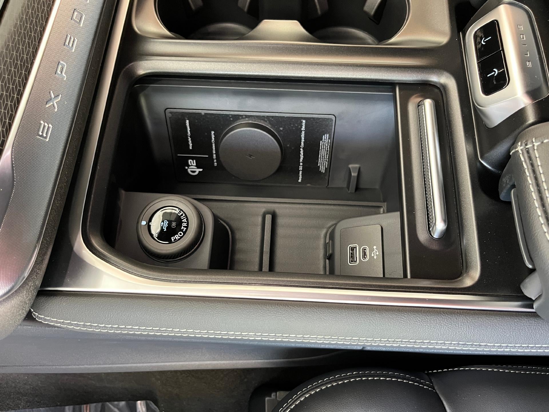 2027 Ford Expedition Max Platinum 4x4