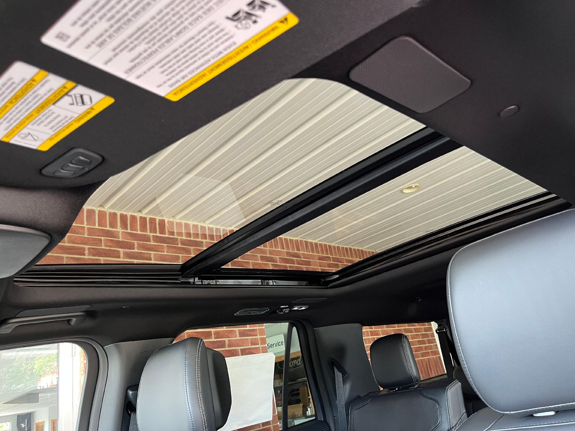 2027 Ford Expedition Max Platinum 4x4