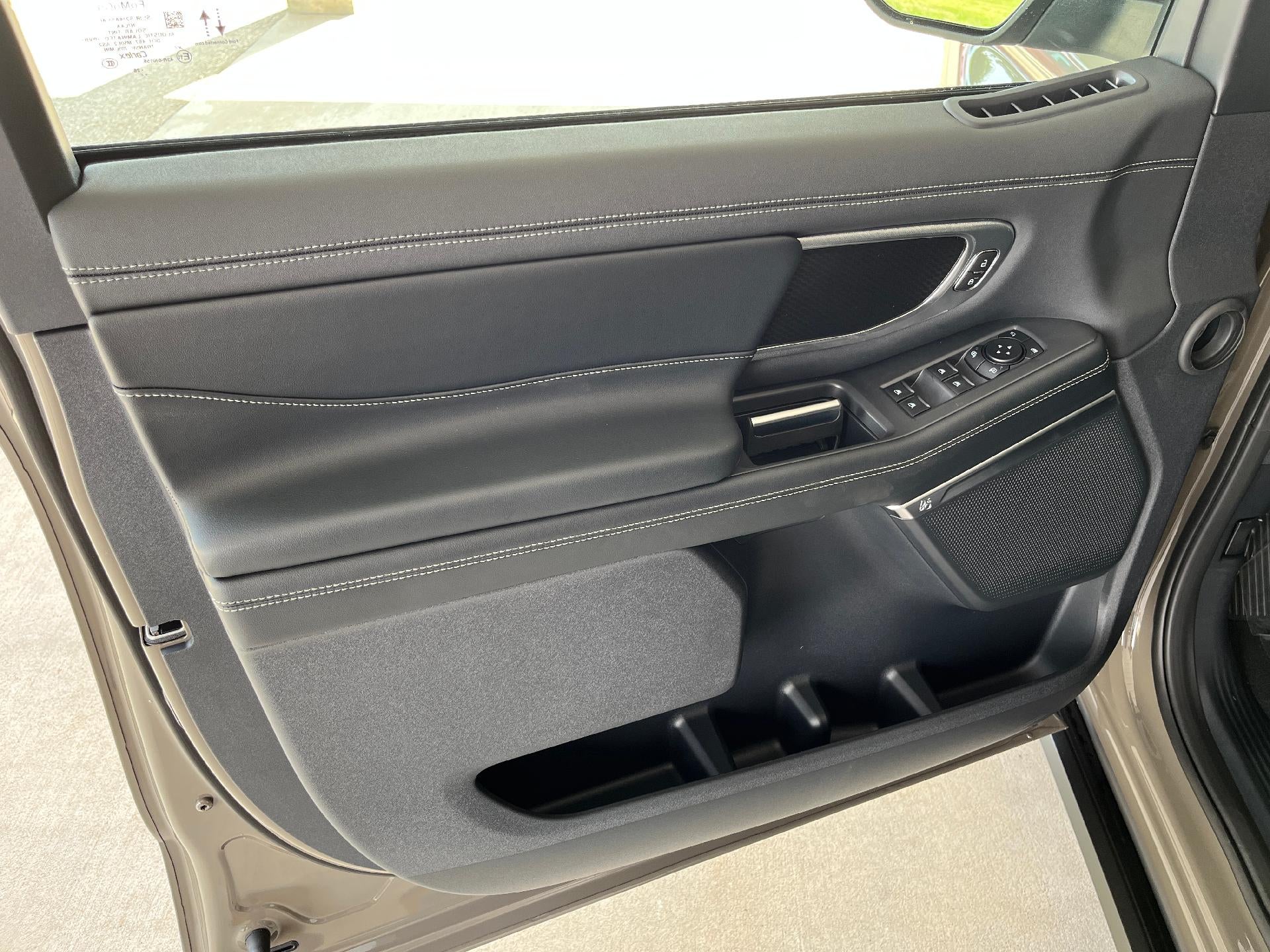 2027 Ford Expedition Max Platinum 4x4