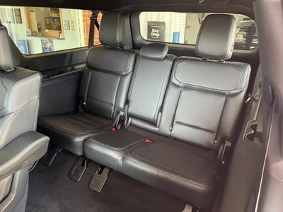 2027 Ford Expedition Max Platinum 4x4