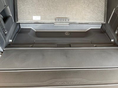 2027 Ford Expedition Max Platinum 4x4
