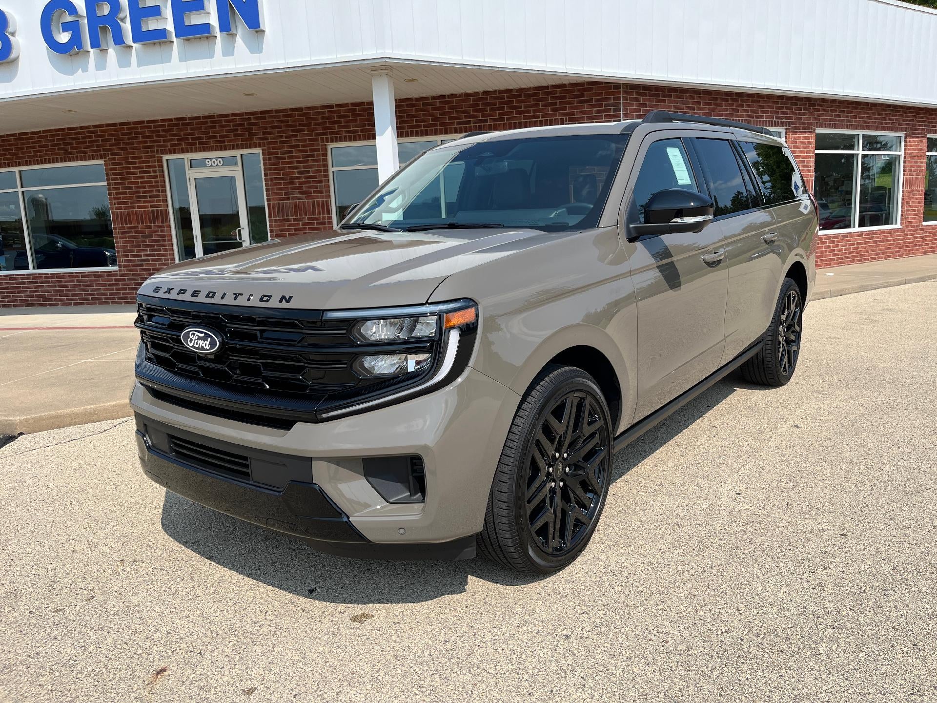 2027 Ford Expedition Max Platinum 4x4
