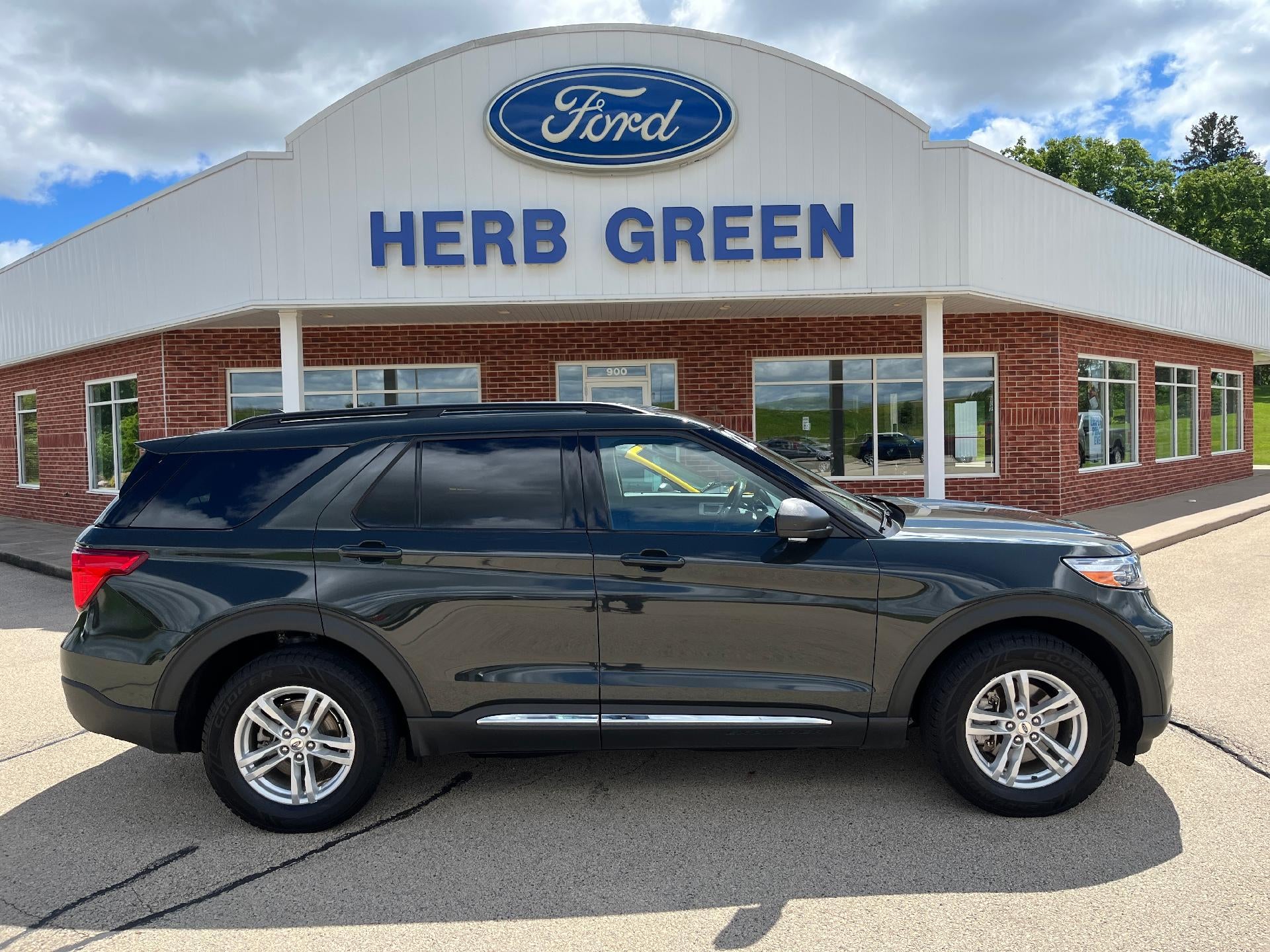 2022 Ford Explorer XLT 4WD