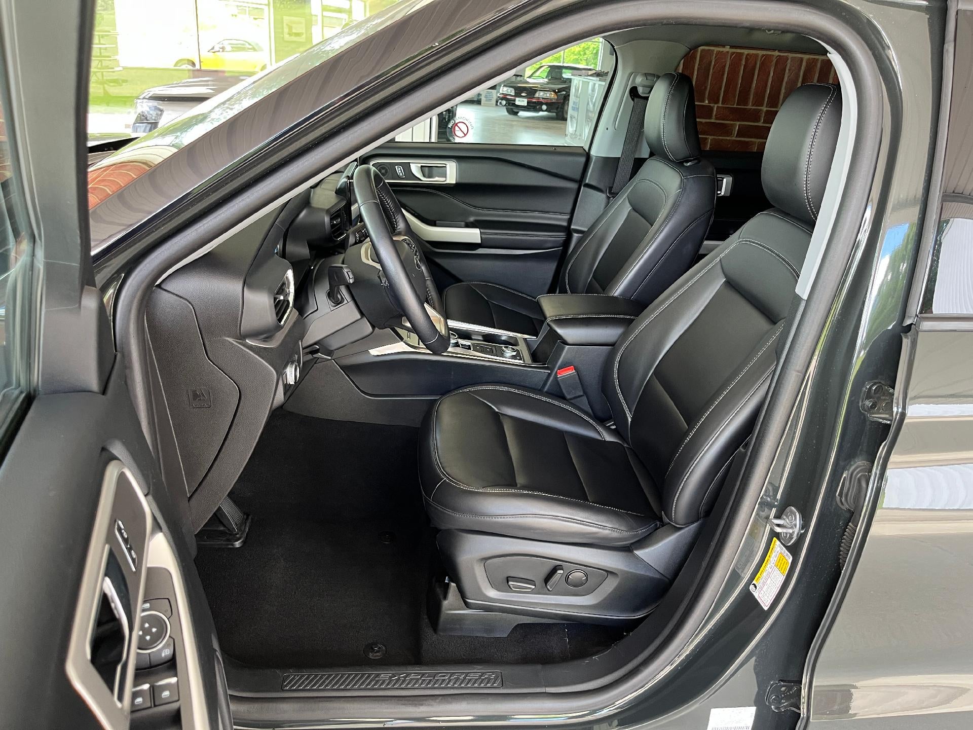 2022 Ford Explorer XLT 4WD