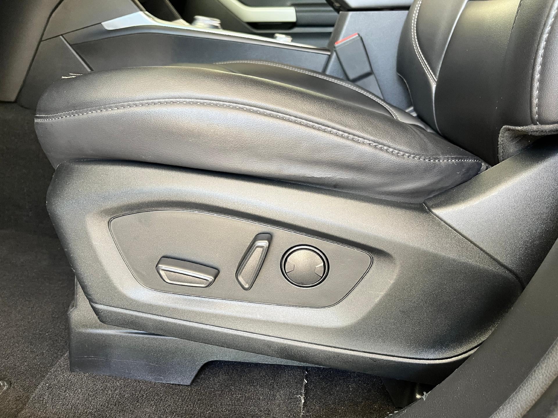 2022 Ford Explorer XLT 4WD