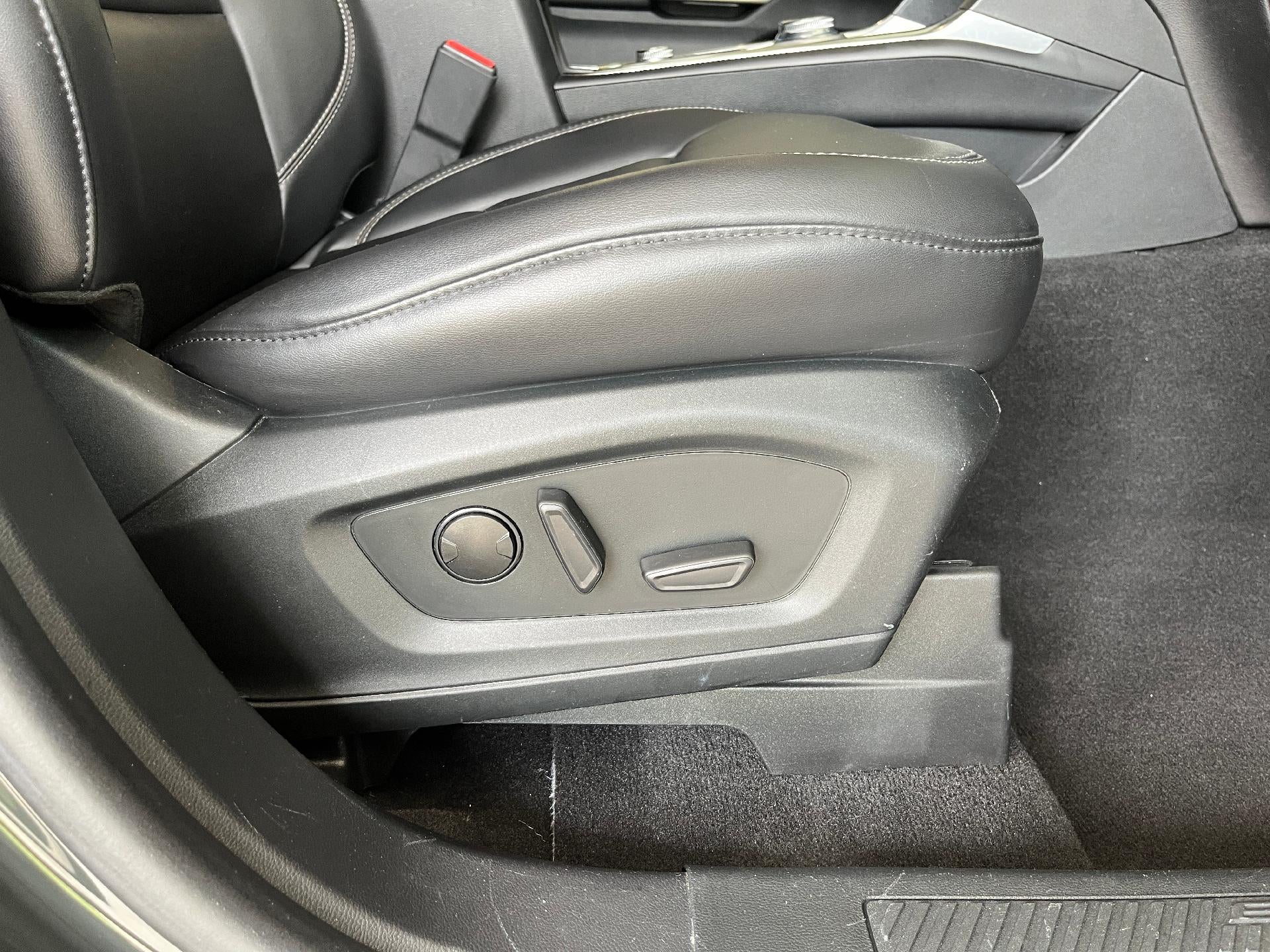 2022 Ford Explorer XLT 4WD