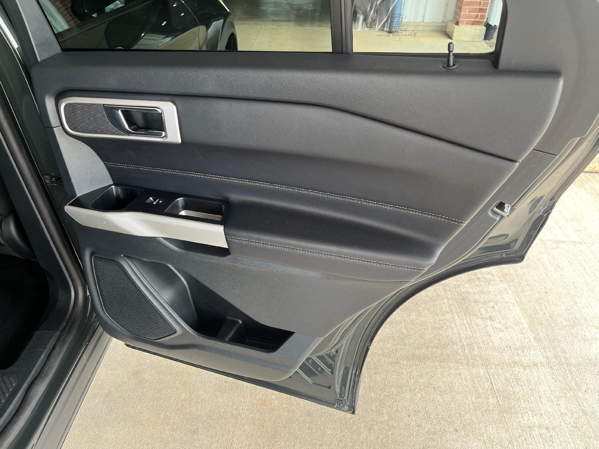 2022 Ford Explorer XLT 4WD