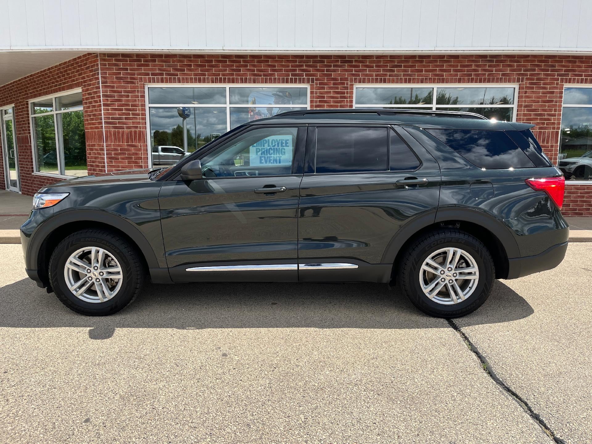 2022 Ford Explorer XLT 4WD
