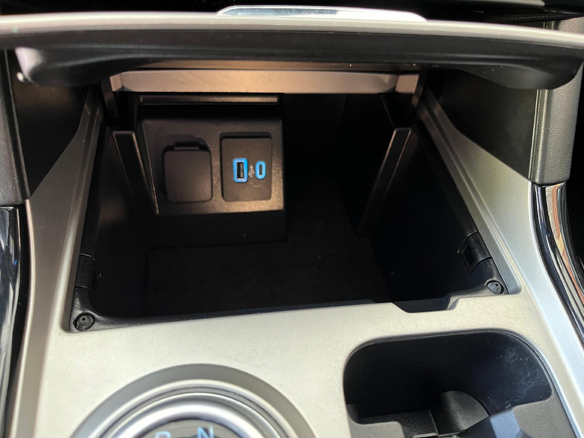 2022 Ford Explorer ST-Line 4WD