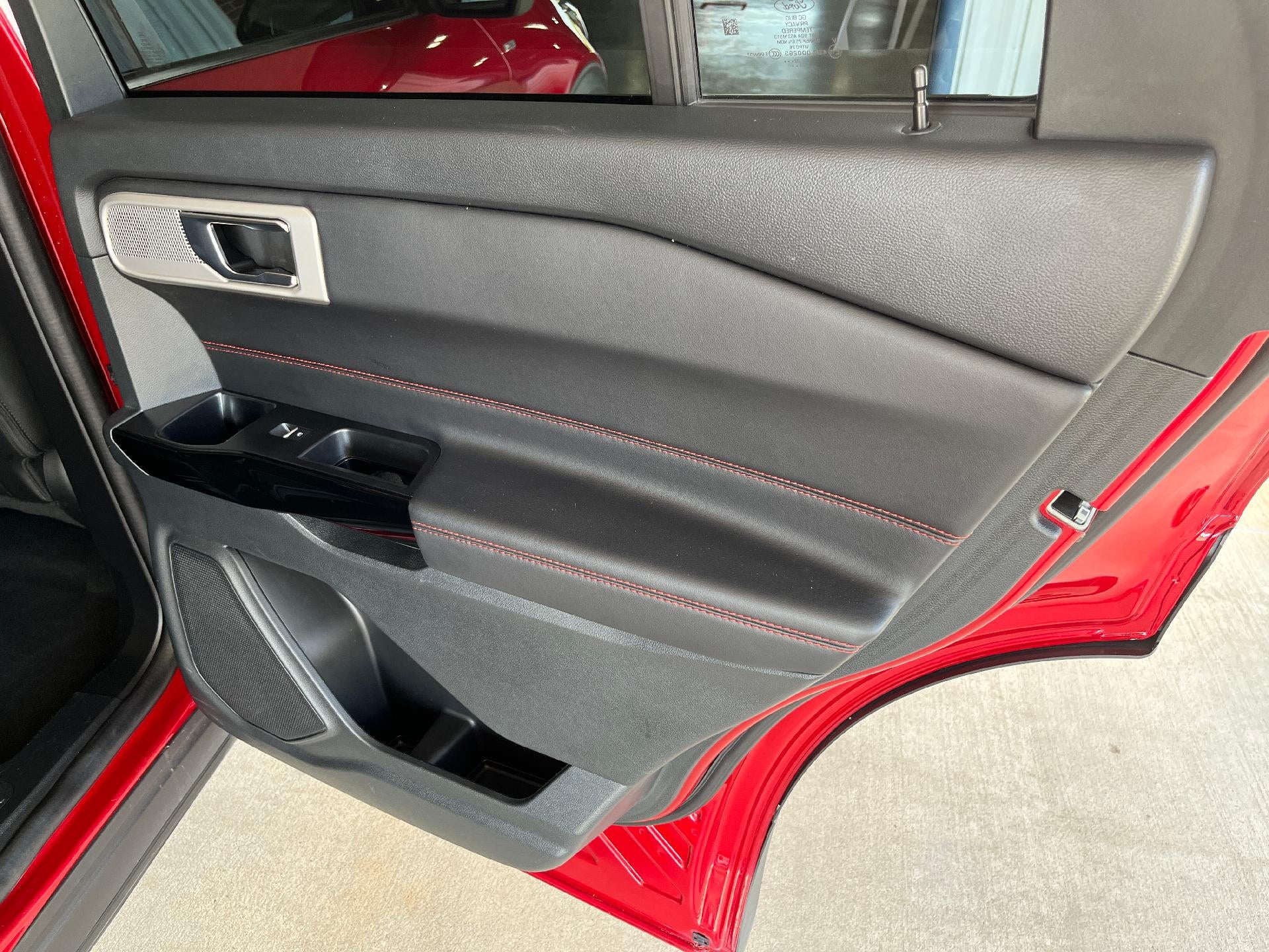 2022 Ford Explorer ST-Line 4WD