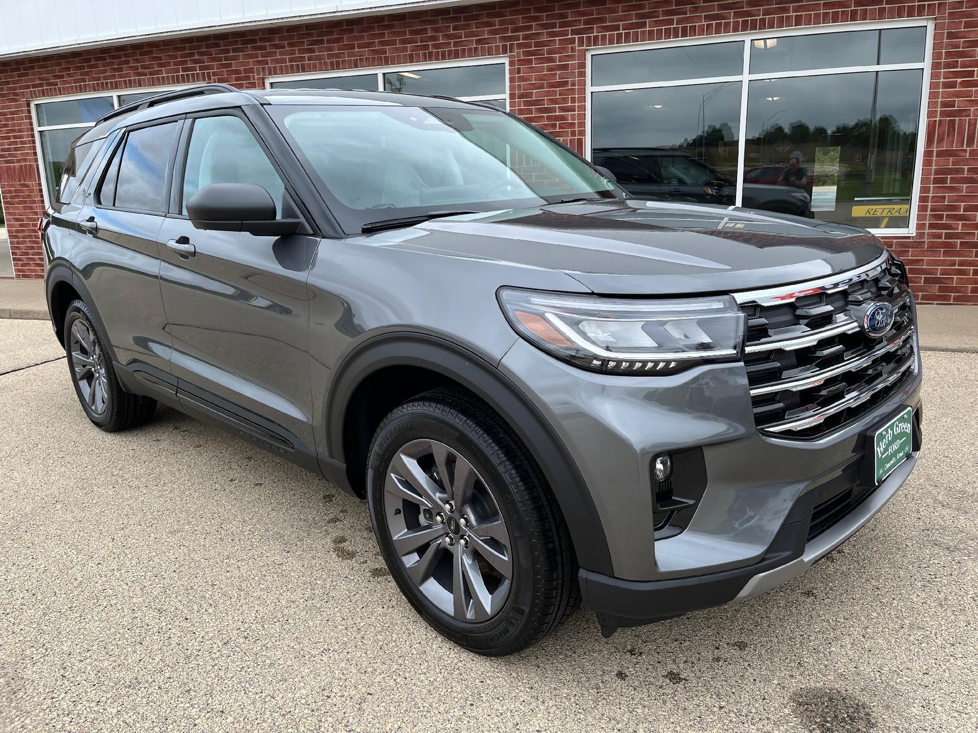 2026 Ford Explorer Active w/200A Pkg 4WD