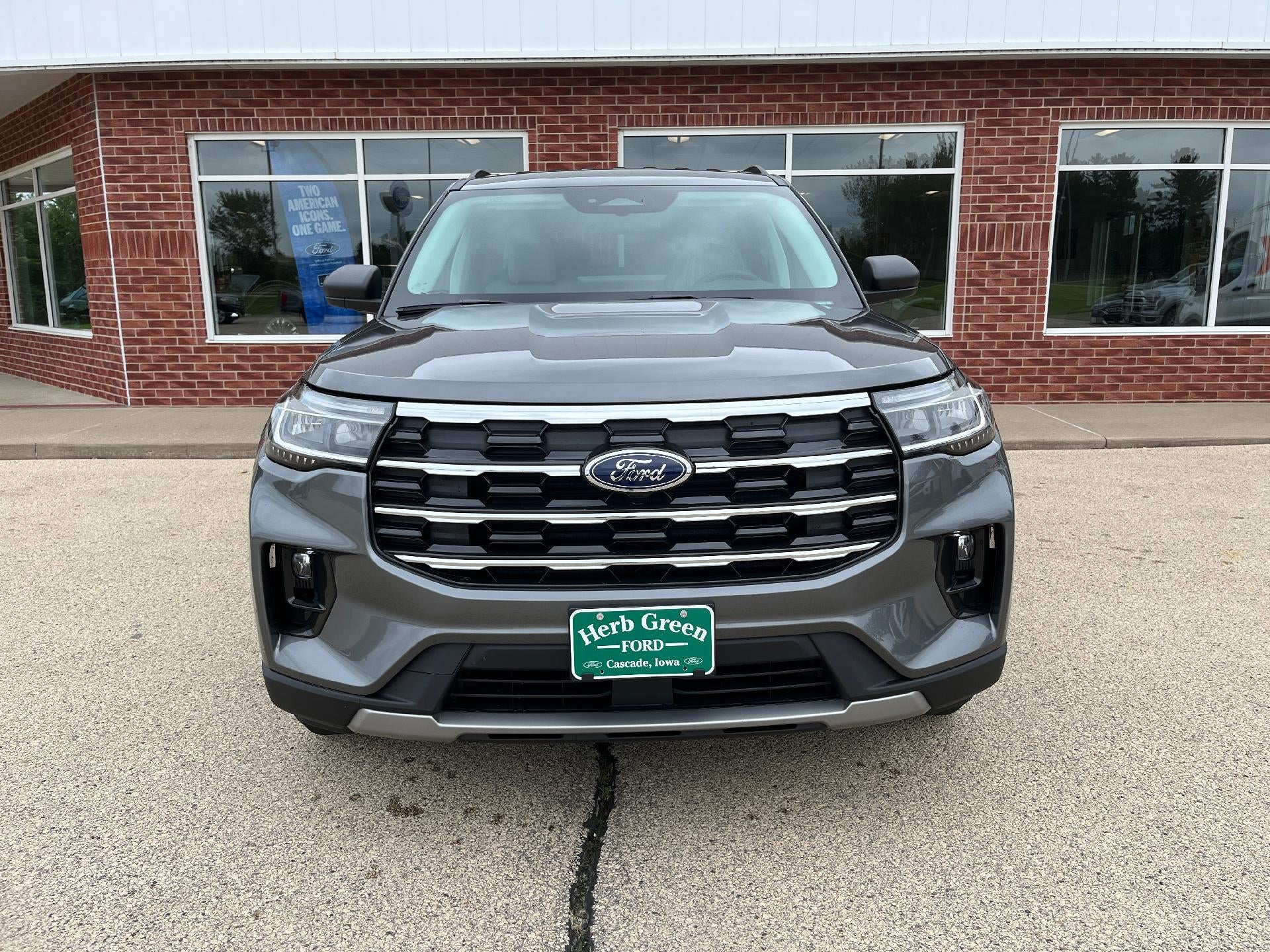 2026 Ford Explorer Active w/200A Pkg 4WD