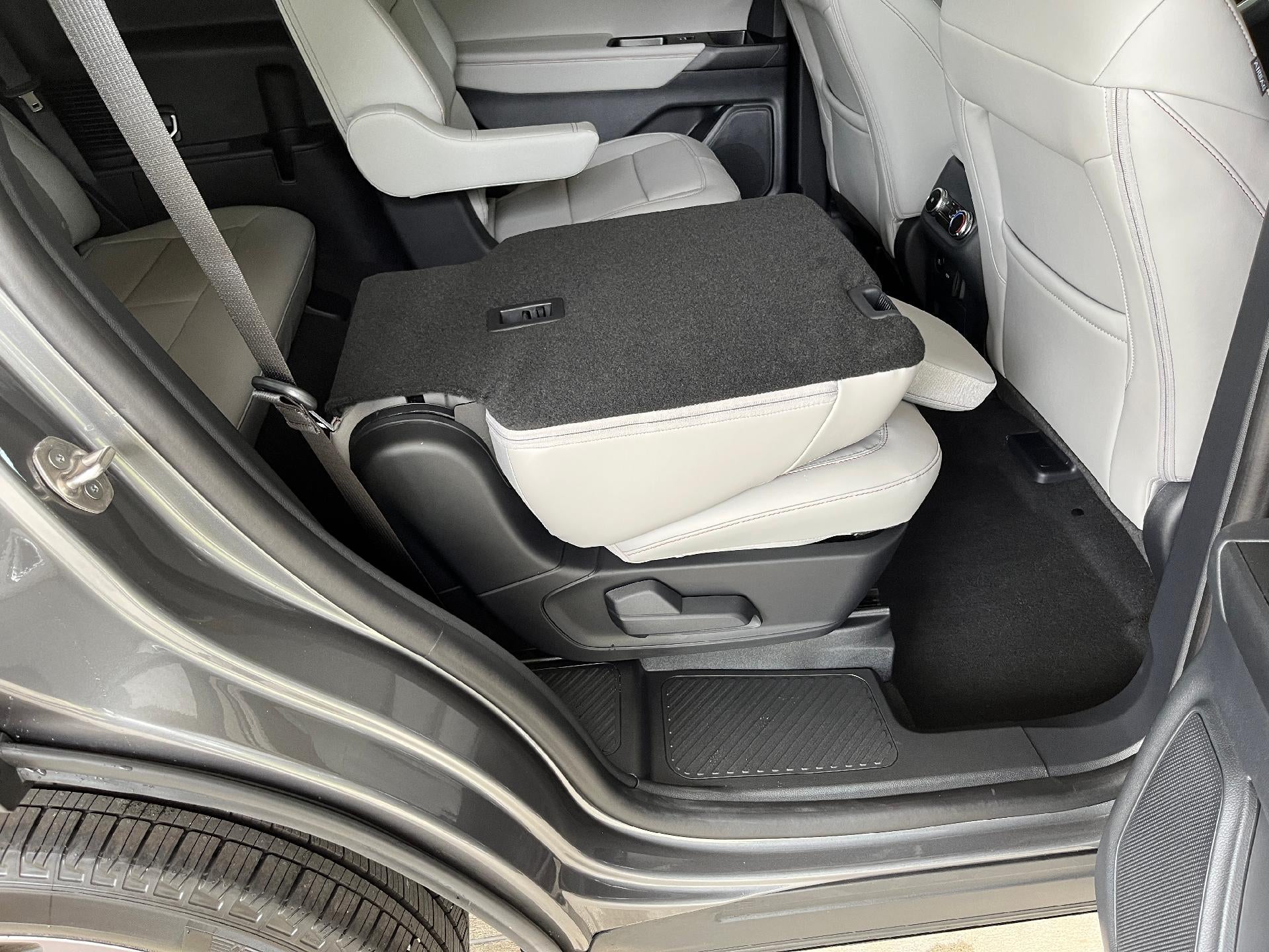 2026 Ford Explorer Active w/200A Pkg 4WD