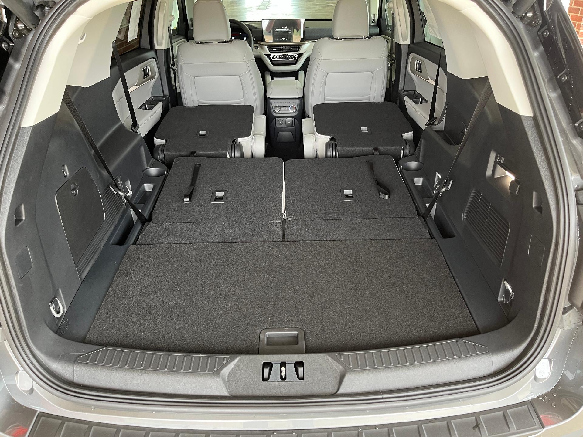 2026 Ford Explorer Active w/200A Pkg 4WD
