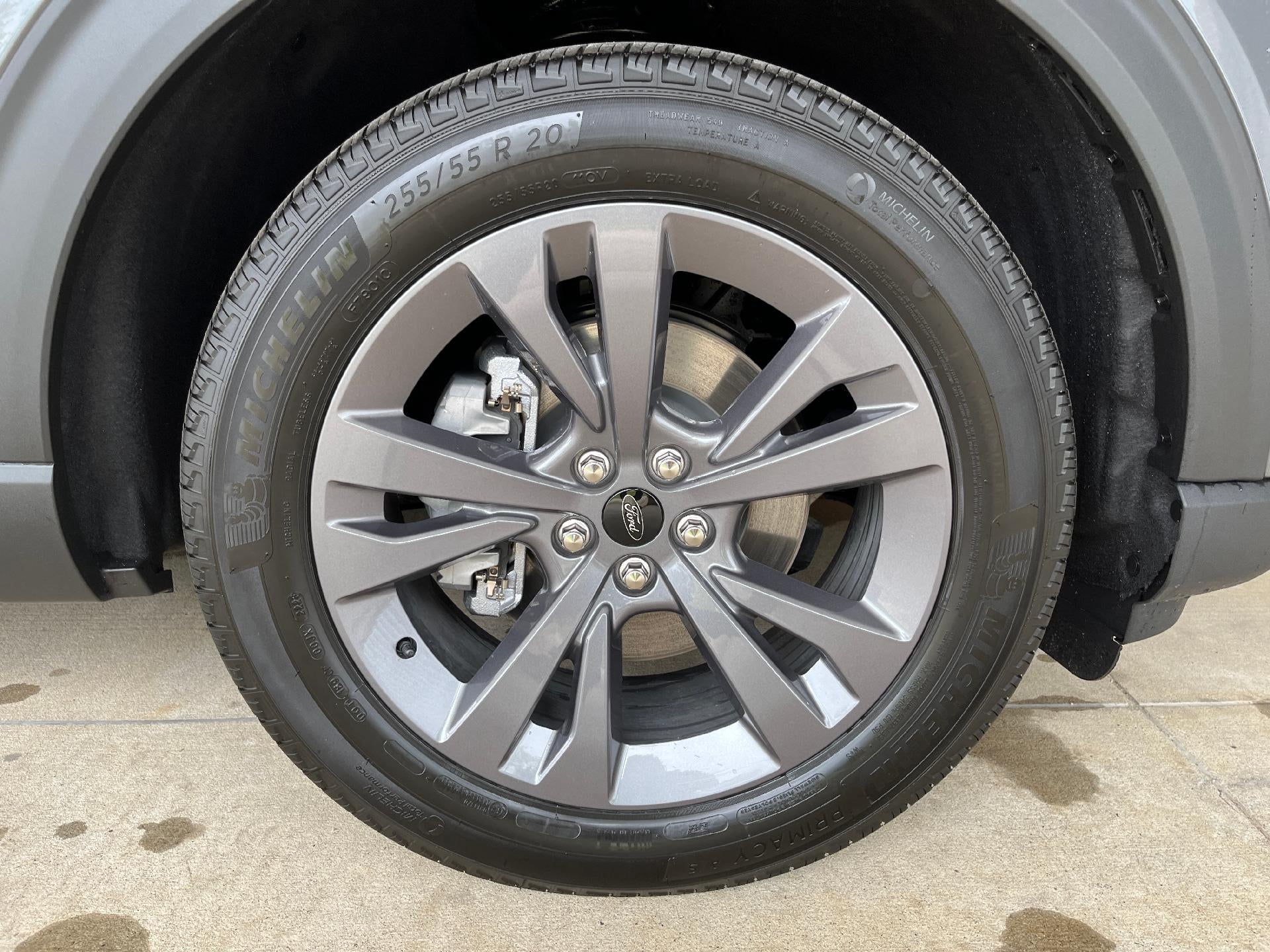 2026 Ford Explorer Active w/200A Pkg 4WD