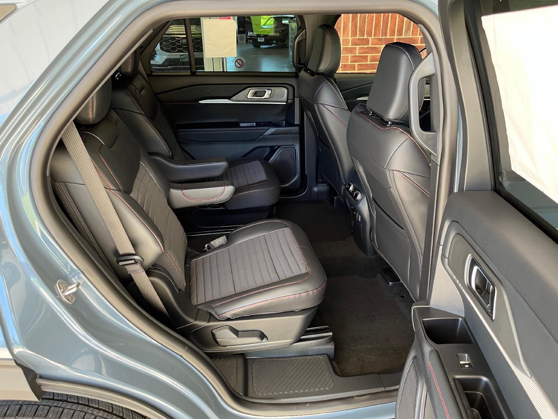 2026 Ford Explorer ST-Line 4WD