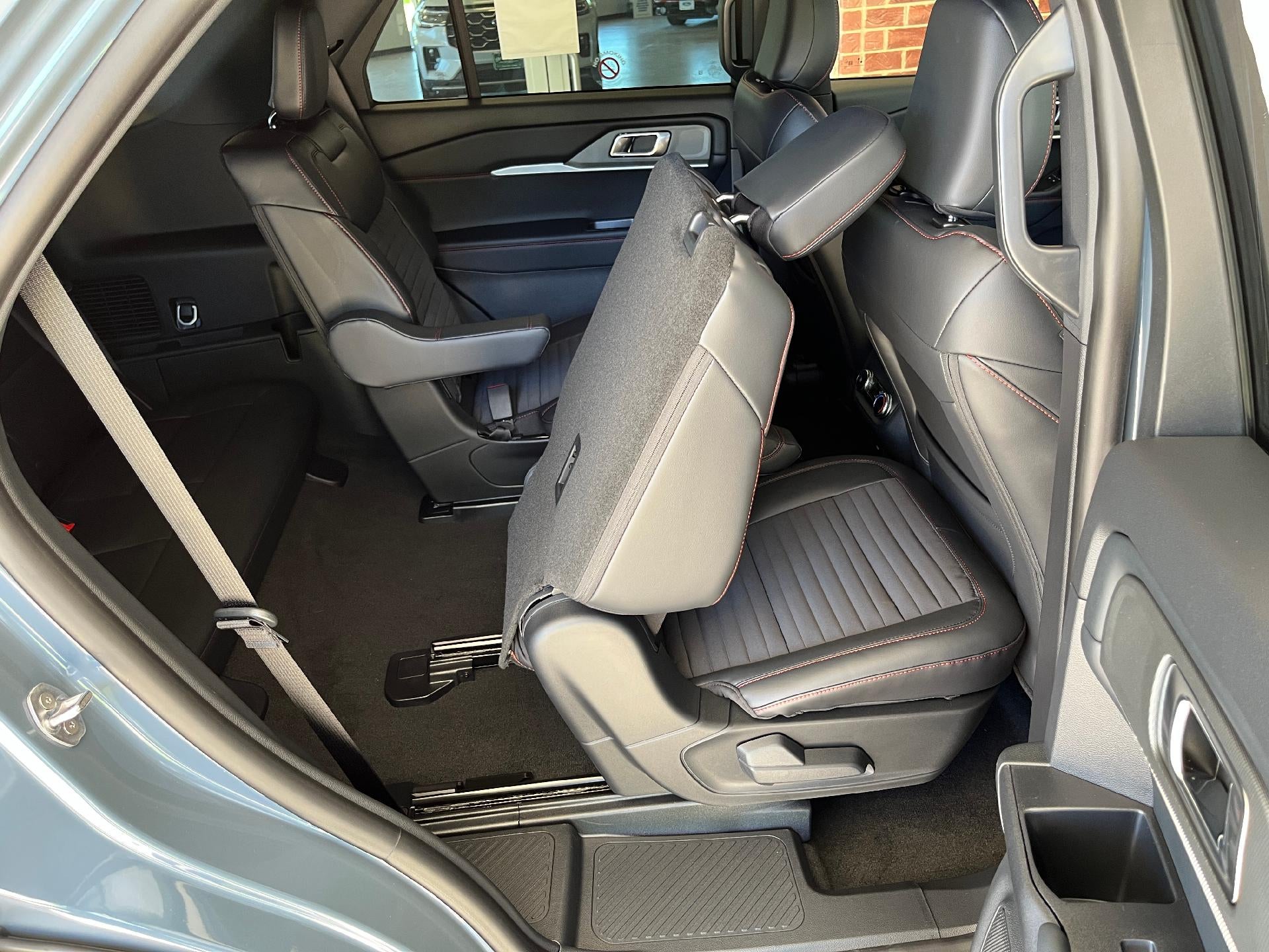 2026 Ford Explorer ST-Line 4WD