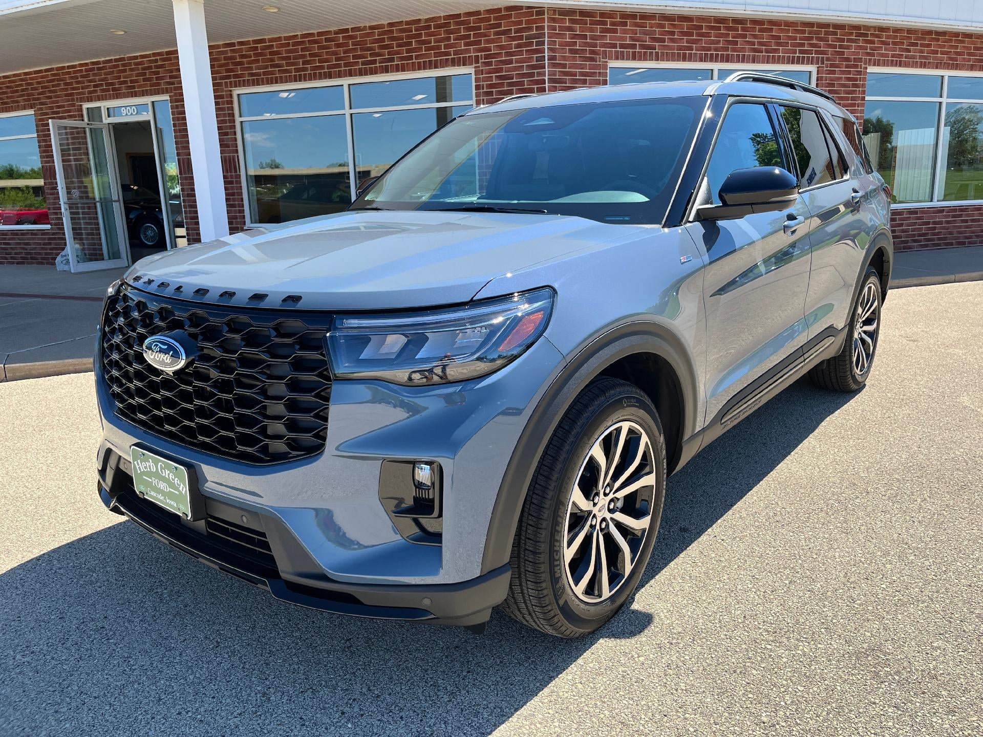 2026 Ford Explorer ST-Line 4WD