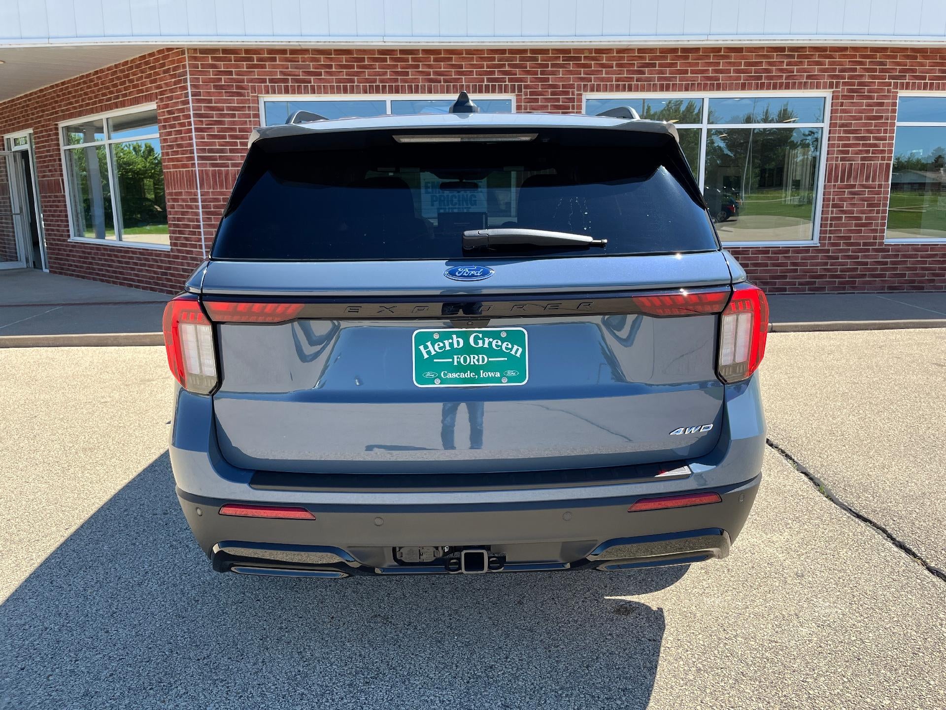 2026 Ford Explorer ST-Line 4WD