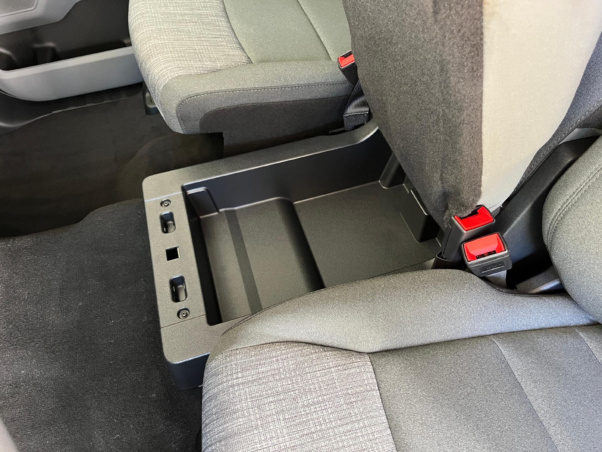 2027 Ford Super Duty F-250 SRW XLT 4WD Crew Cab 6.75' Box