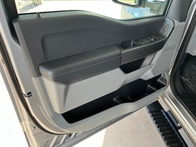 2027 Ford Super Duty F-250 SRW XLT 4WD Crew Cab 6.75' Box