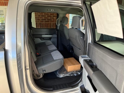 2027 Ford Super Duty F-250 SRW XLT 4WD Crew Cab 6.75' Box
