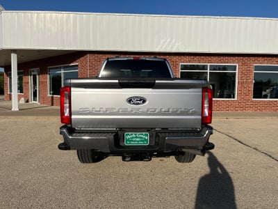 2027 Ford Super Duty F-250 SRW XLT 4WD Crew Cab 6.75' Box