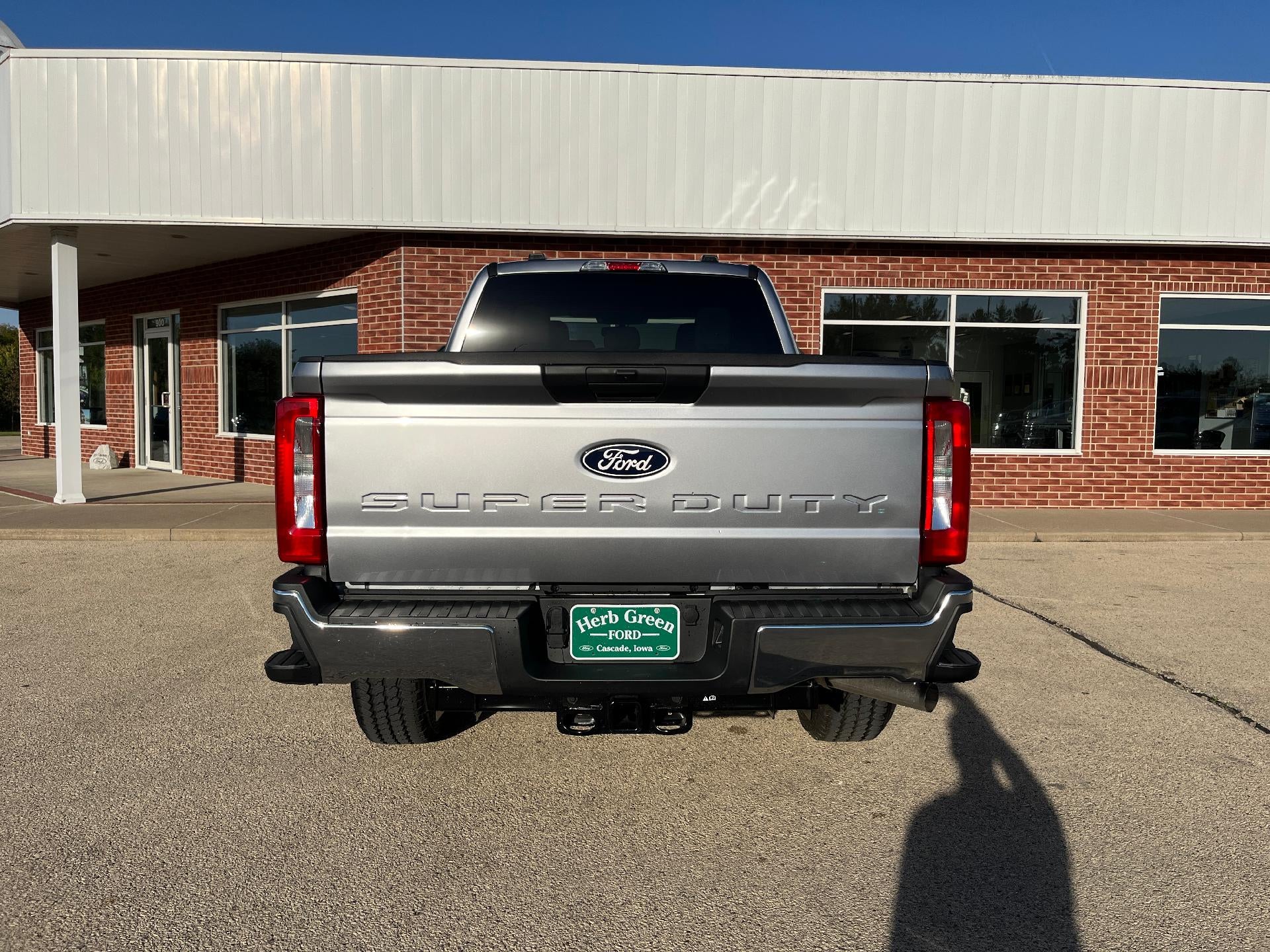 2027 Ford Super Duty F-250 SRW XLT 4WD Crew Cab 6.75' Box
