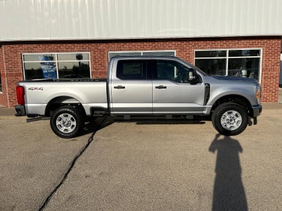2027 Ford Super Duty F-250 SRW XLT 4WD Crew Cab 6.75' Box