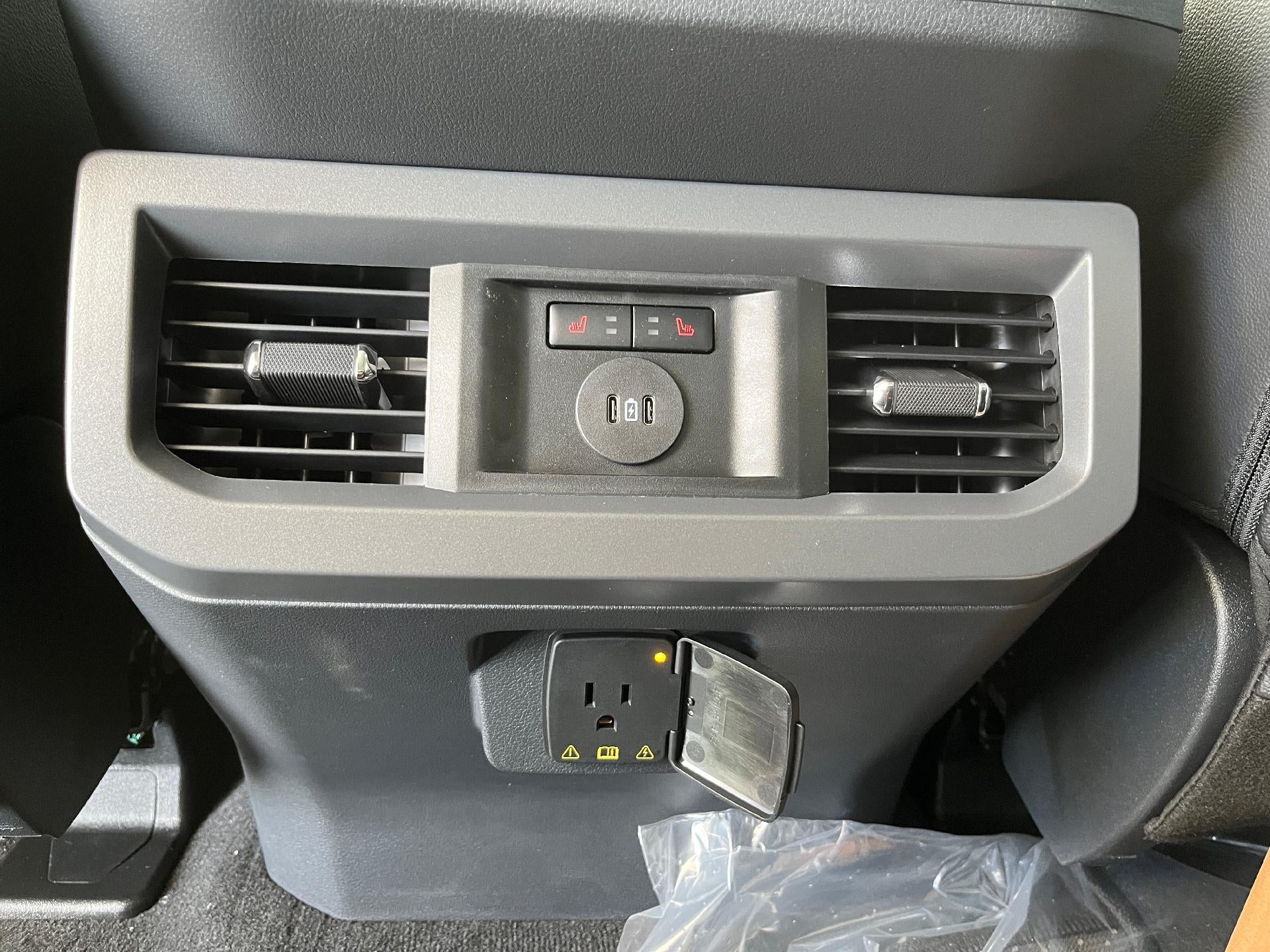 2027 Ford Super Duty F-250 SRW LARIAT 4WD Crew Cab 6.75' Box