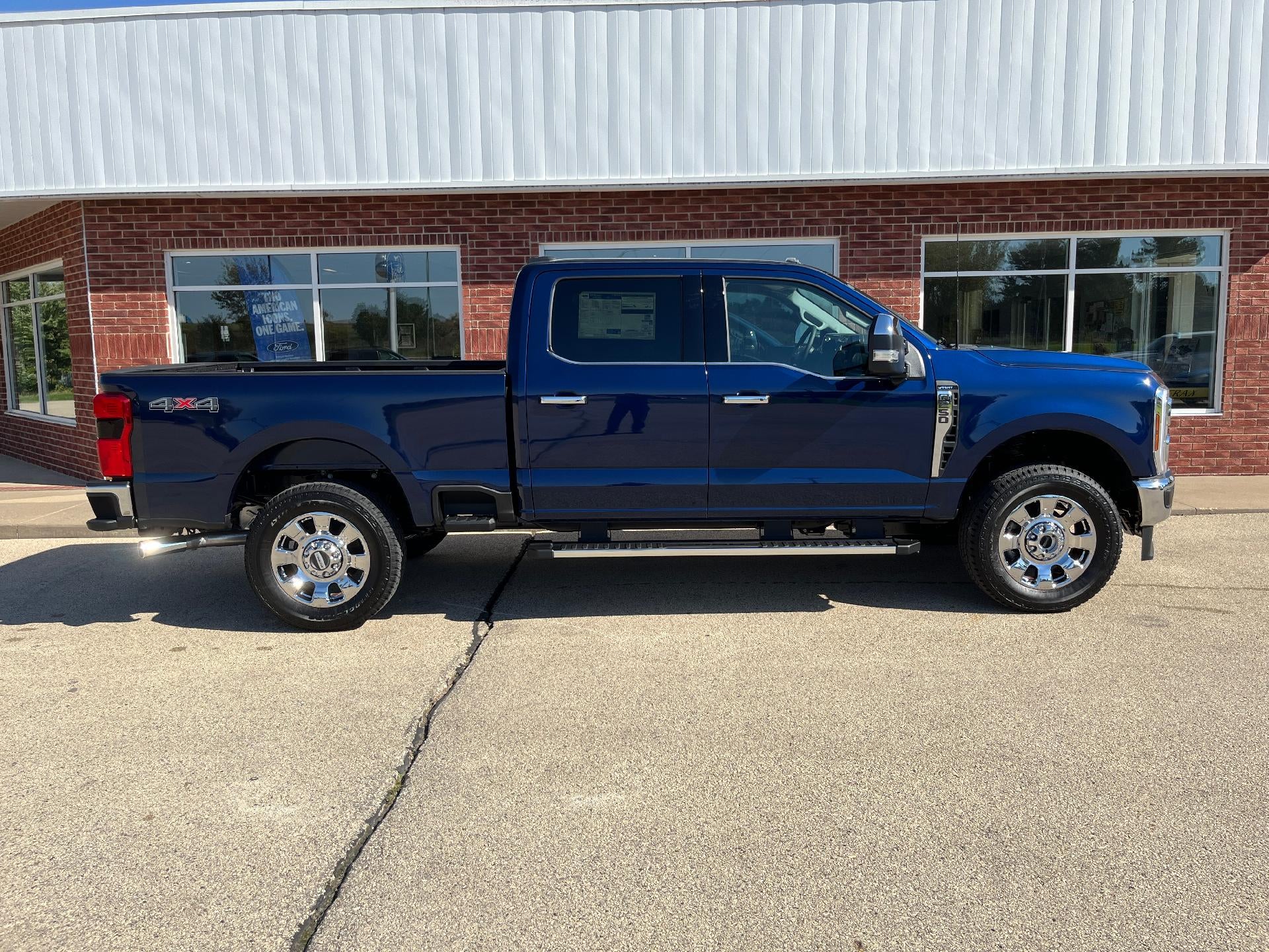 2027 Ford Super Duty F-250 SRW LARIAT 4WD Crew Cab 6.75' Box