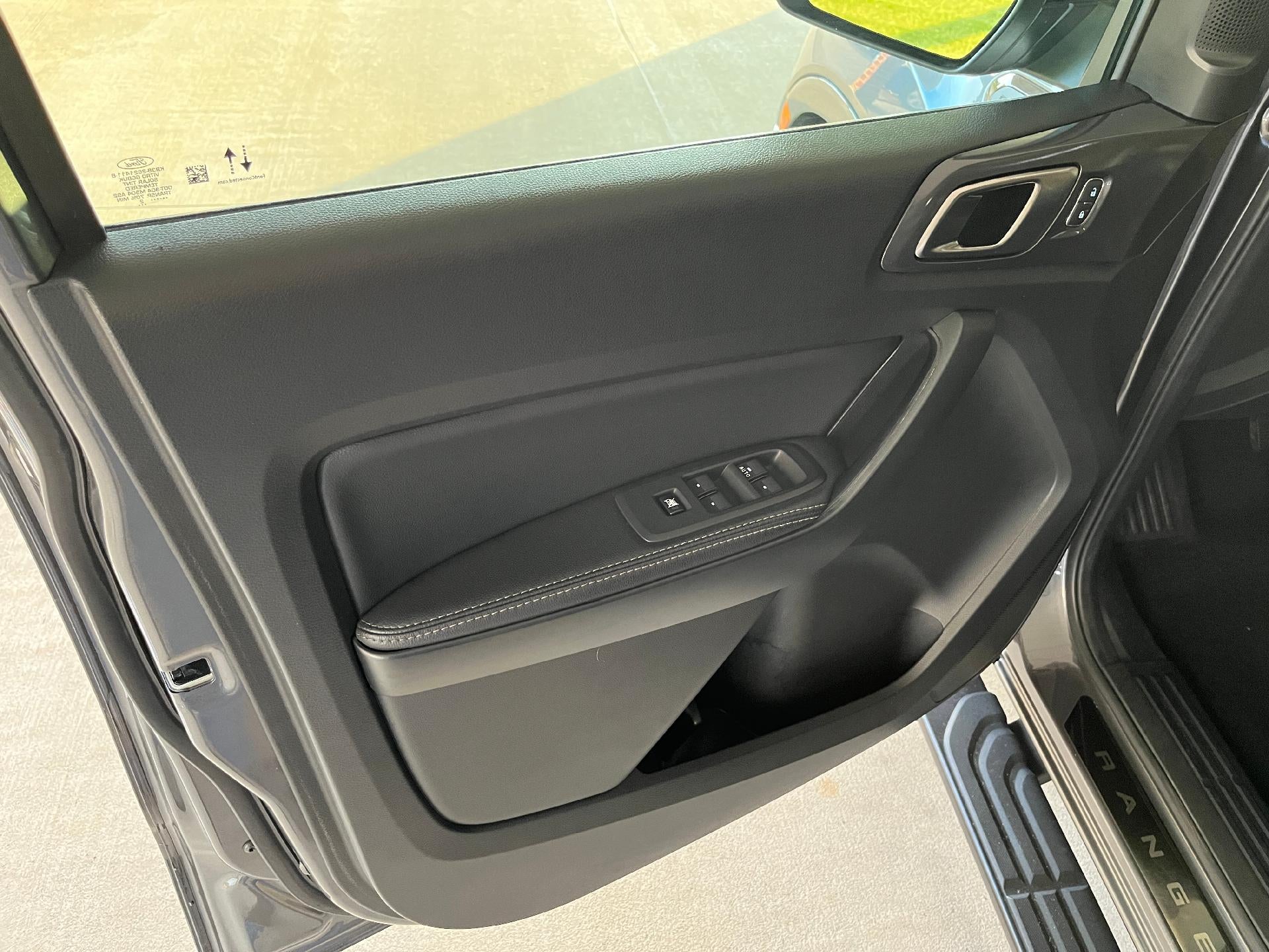 2022 Ford Ranger LARIAT 4WD SuperCrew 5' Box