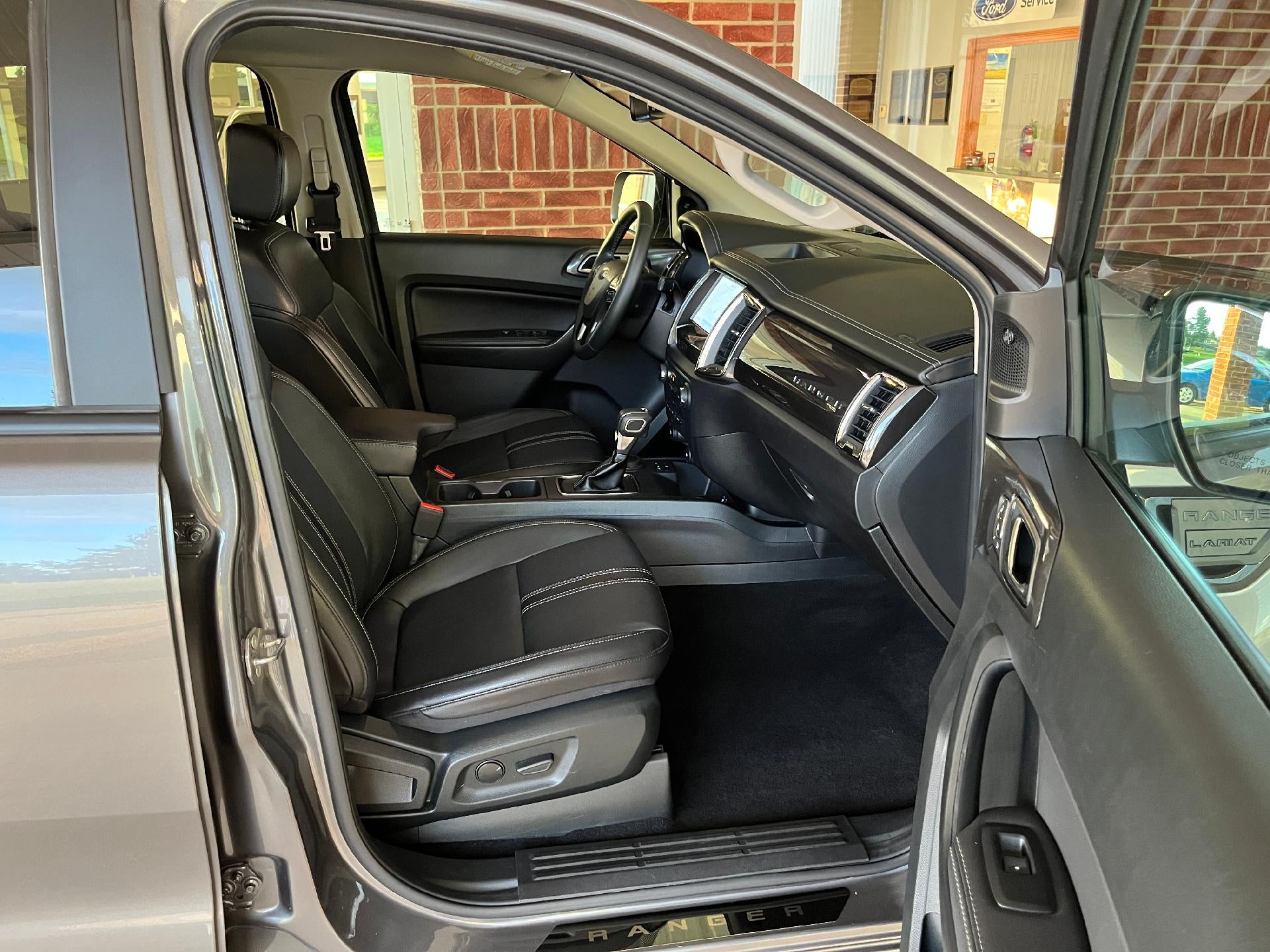 2022 Ford Ranger LARIAT 4WD SuperCrew 5' Box