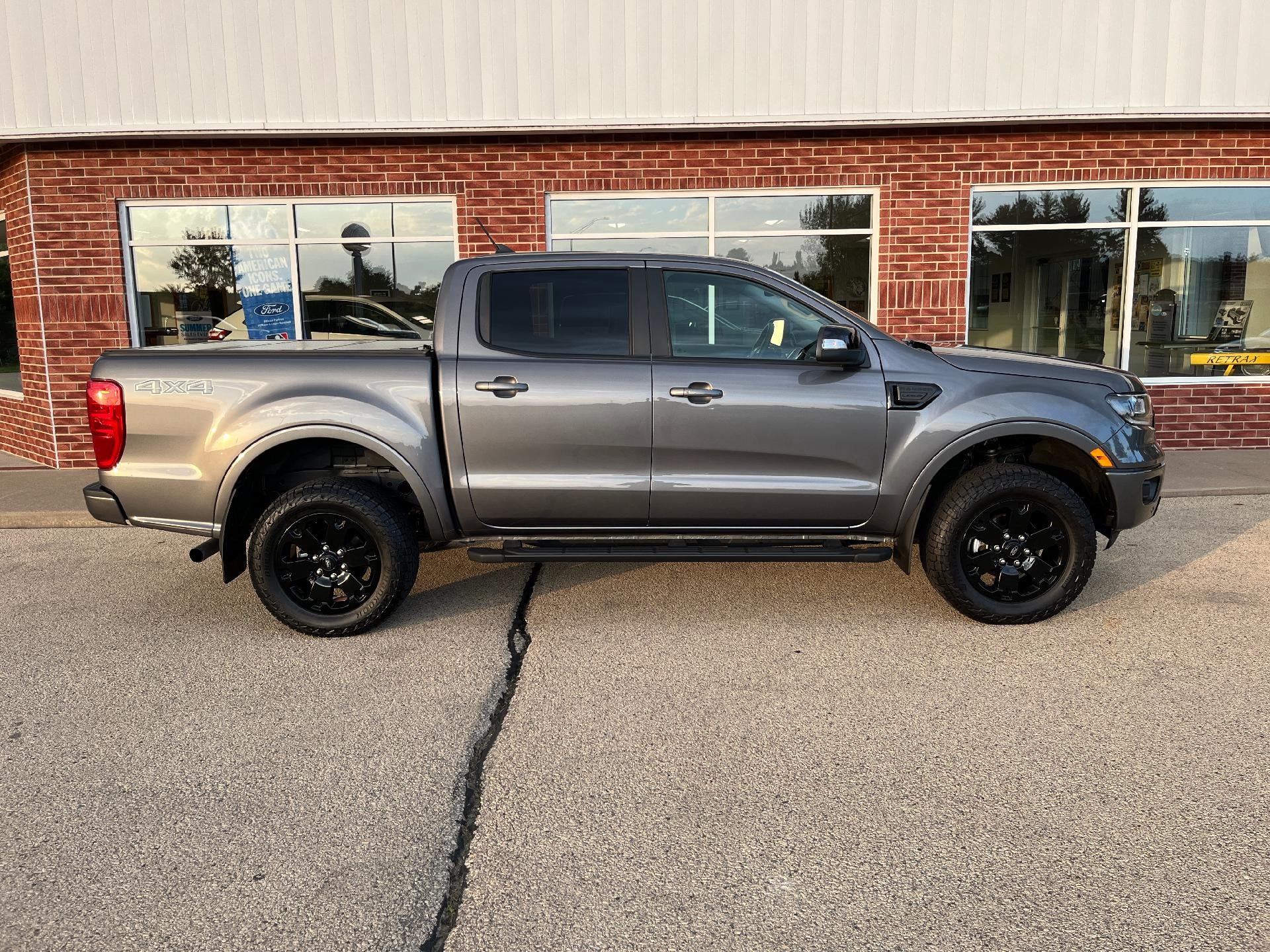 2022 Ford Ranger LARIAT 4WD SuperCrew 5' Box