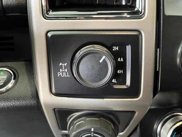 2020 Ford F-150 LARIAT 4WD SuperCrew 5.5' Box