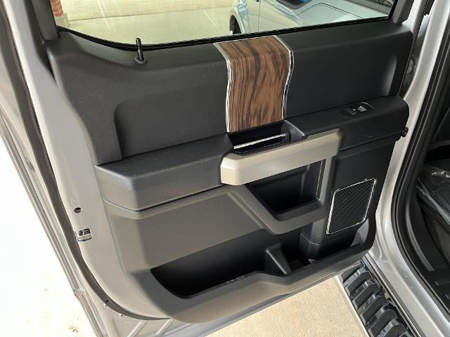 2020 Ford F-150 LARIAT 4WD SuperCrew 5.5' Box