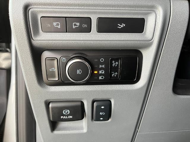 2023 Ford F-150 XL 4WD SuperCrew 5.5' Box