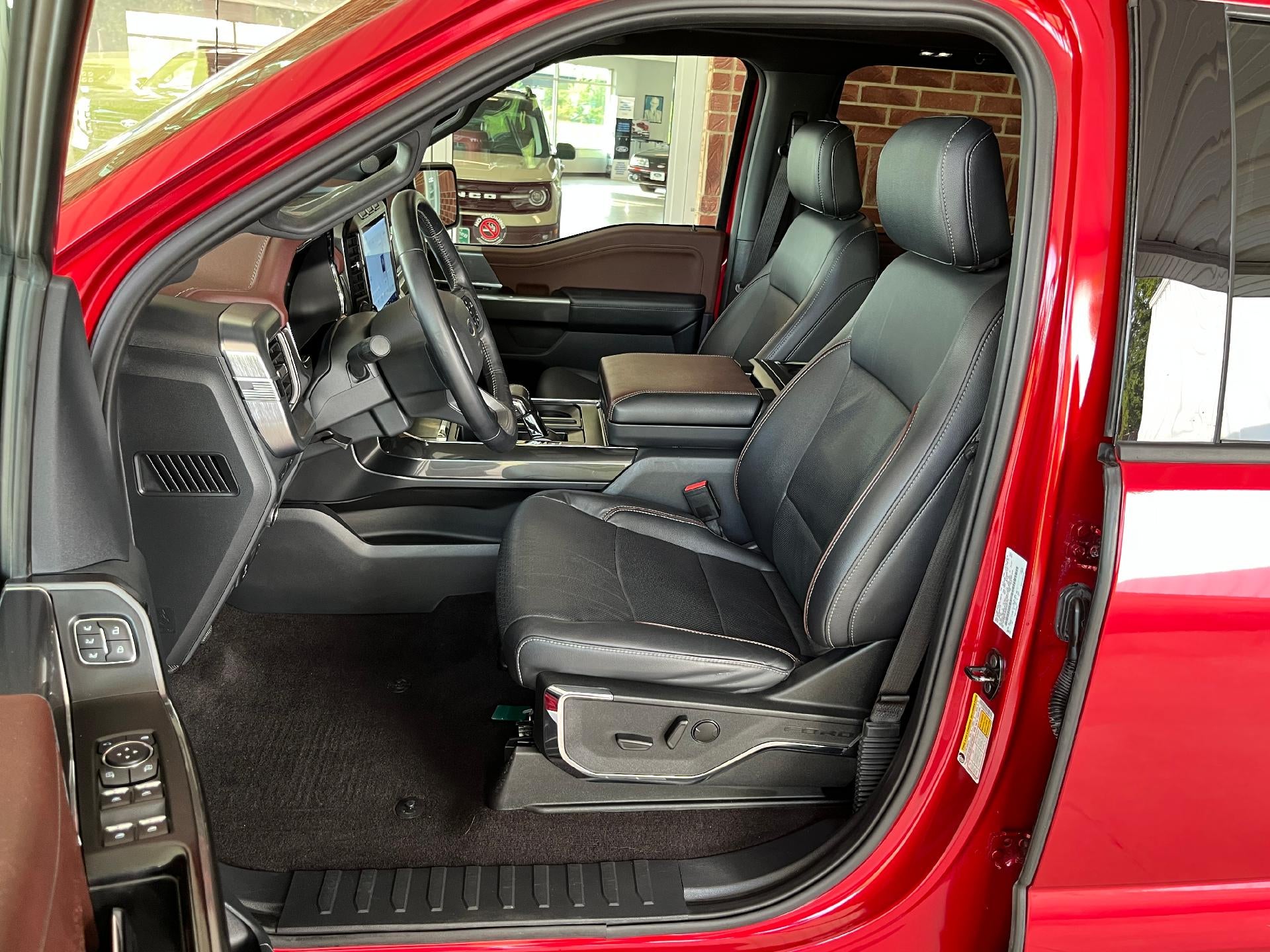 2021 Ford F-150 LARIAT 4WD SuperCrew 5.5' Box